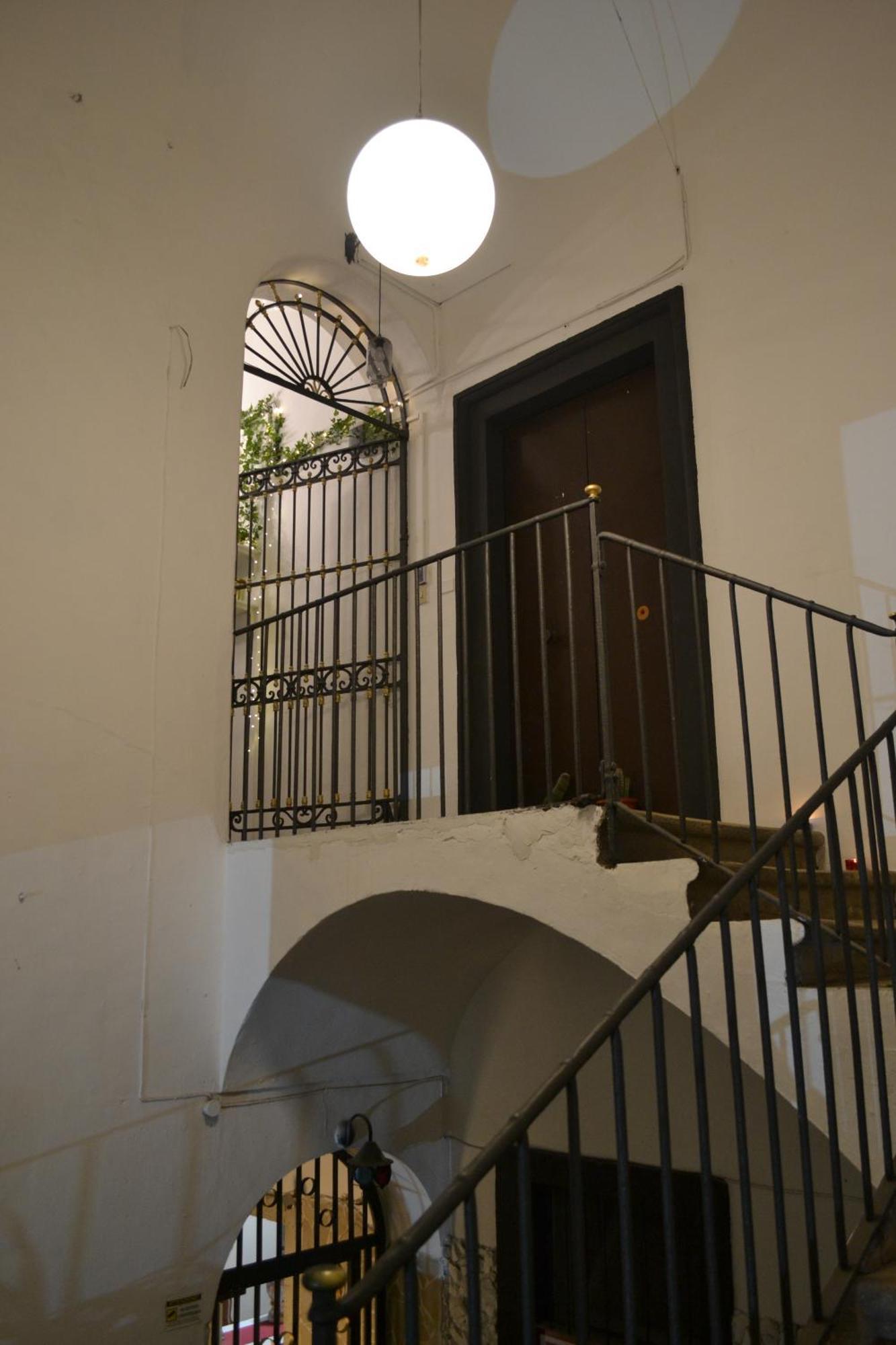 Il Teatro Rooms Aeroporto di Catania Fontana Rossa Esterno foto