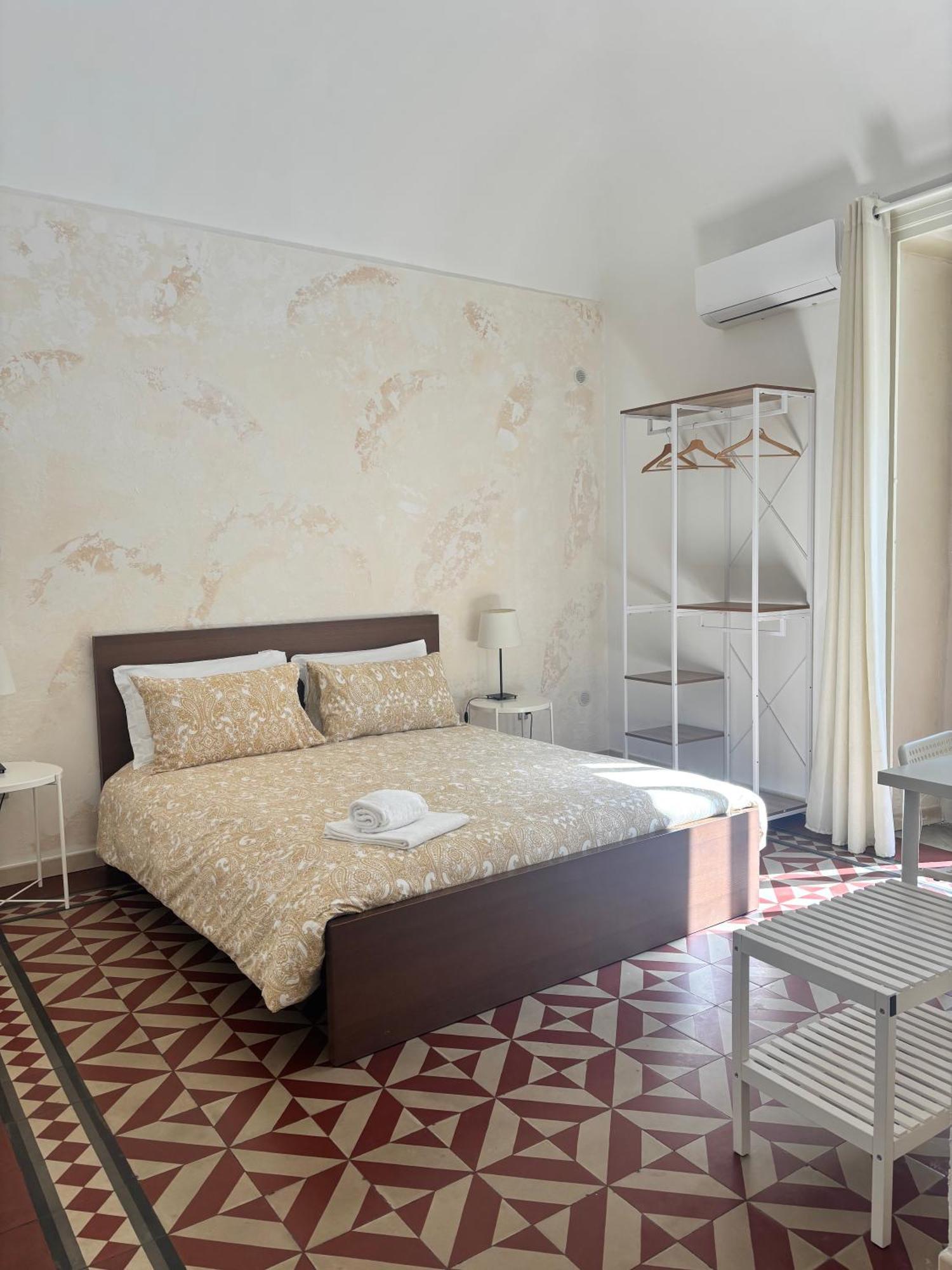 Il Teatro Rooms Aeroporto di Catania Fontana Rossa Esterno foto