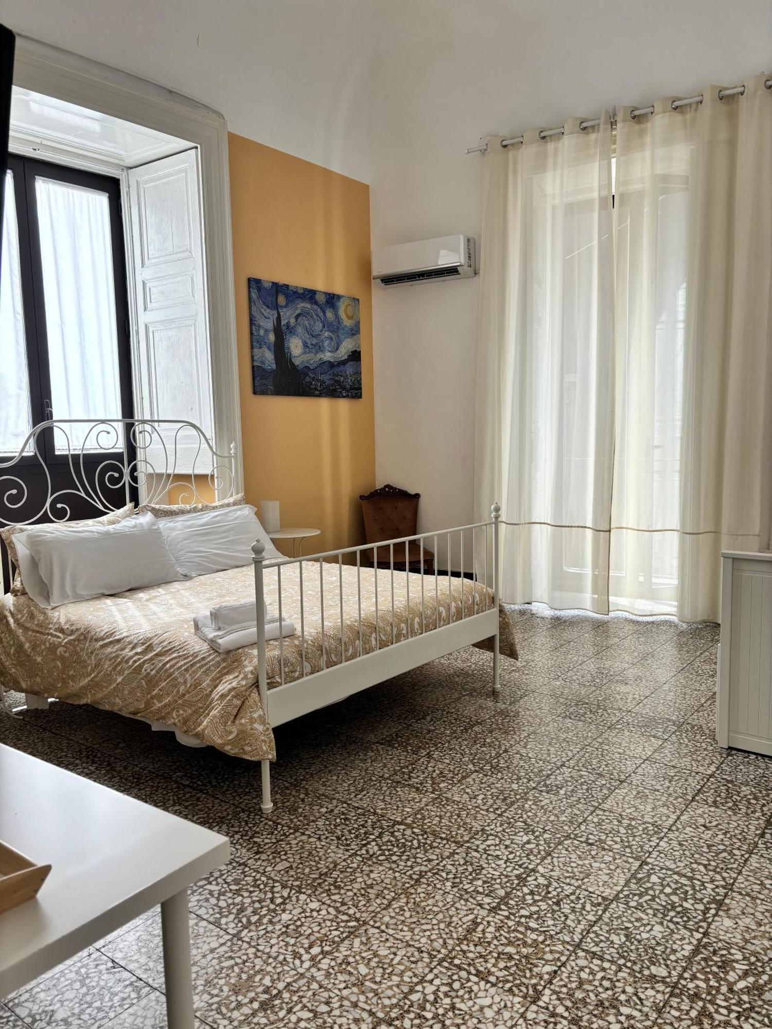 Il Teatro Rooms Aeroporto di Catania Fontana Rossa Esterno foto