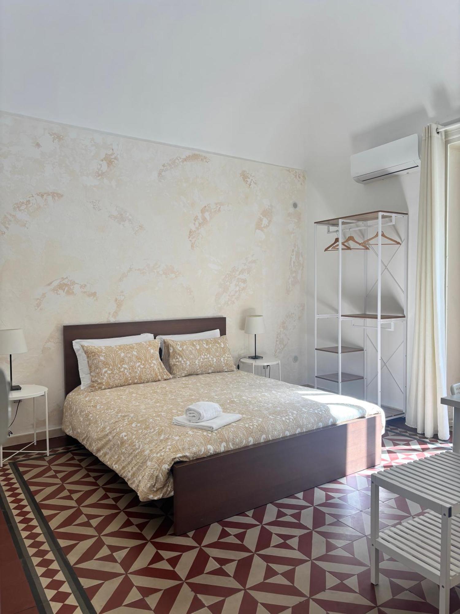 Il Teatro Rooms Aeroporto di Catania Fontana Rossa Esterno foto